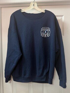 Vintage FDNY Rescue 5 Blue Thunder custom raw edge neck Sweatshirt Navy Blue XL